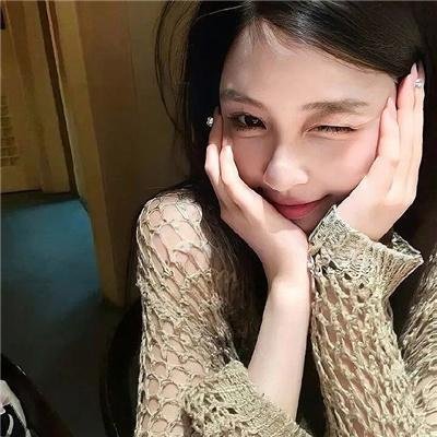 艳丽娇娃